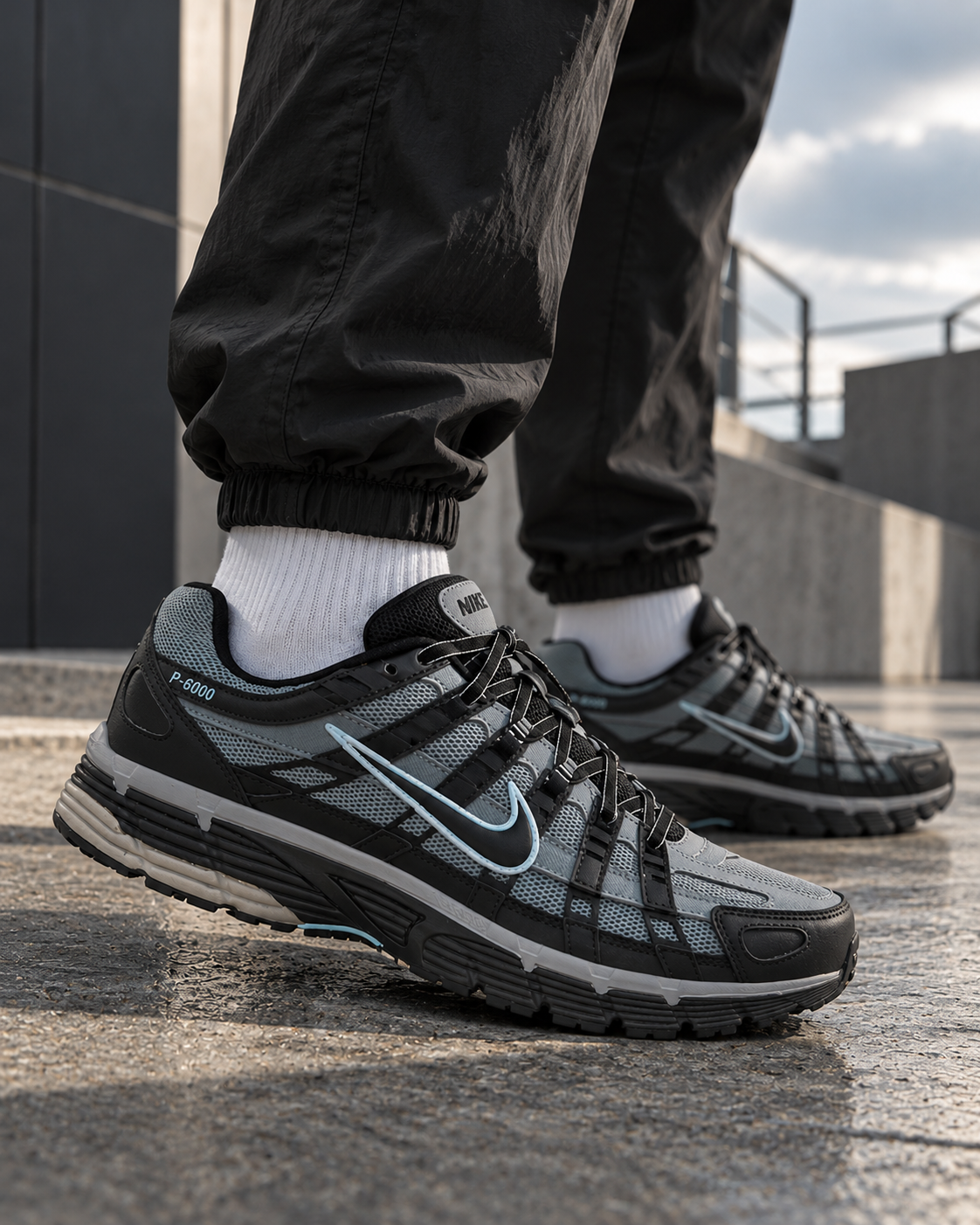 NIKE P6000